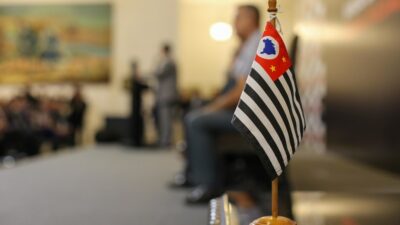 ONU FAZ ALERTA CHOCANTE: Brasil Deve CANCELAR Escolas Cívico-Militares!