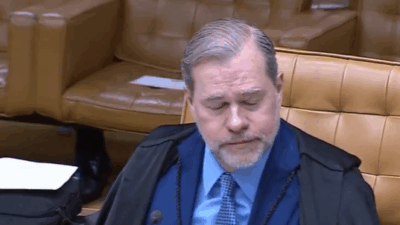 Emocionado, Toffoli Cai em Lágrimas ao Ler Decisão Bombástica Sobre Redes Sociais!