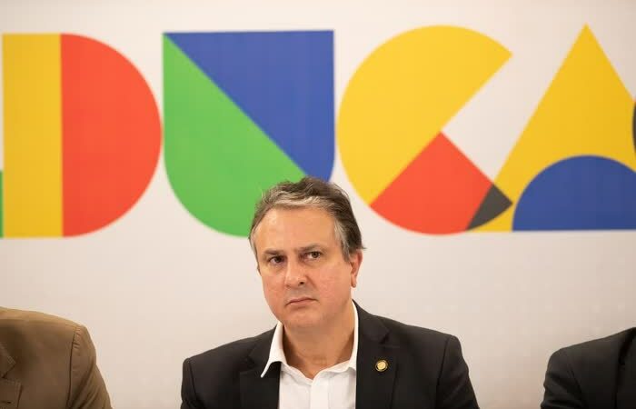 EXCLUSIVO! Auditoria EXPLODE sigilo e revela rombo de R$ 4,3 BILHÕES nas contas do MEC