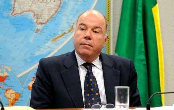 Chefe da Diplomacia de Lula Afirma: Brasil Pode Ignorar Tremenda Ameaça de Sanções de Trump!