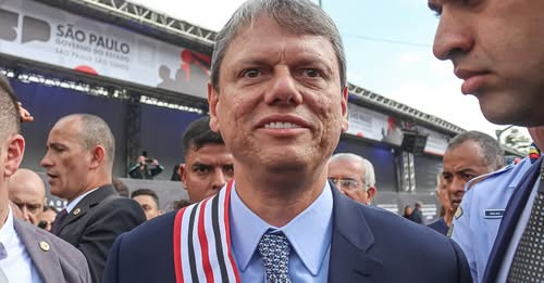 URGENTE: PSOL entra com pedido de impeachment contra Tarcísio por traição e escândalo de $ milhões