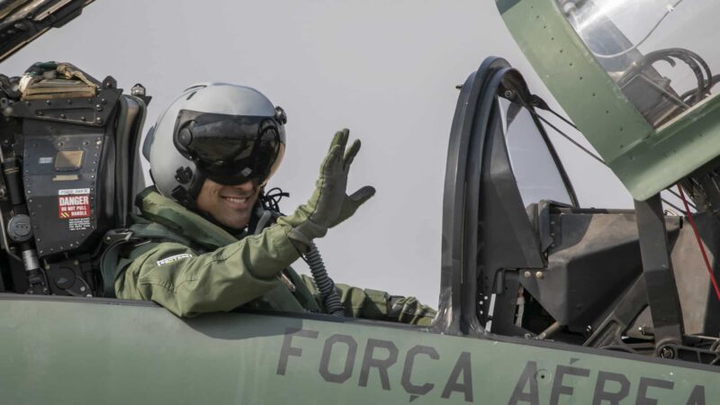 URGENTE! Quarenta aeronaves militares ficam no chão por falta de verba: crise orçamentária paralisa frota da Aeronáutica