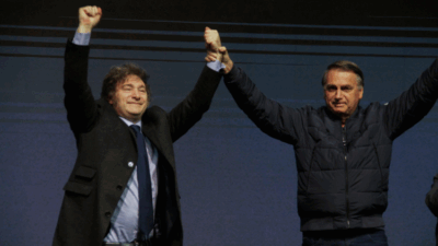 Bolsonaro afirma: 'Meu país é o Brasil, independente do que digam'. Tempestade sobre declarações oficiais chocam críticos e simpatizantes. Novos dados apontam que a visão do ex-presidente sobre sua identidade nacional está mais forte que nunca, mesmo sob ameaça de sanções financeiras pela imprensa internacional.