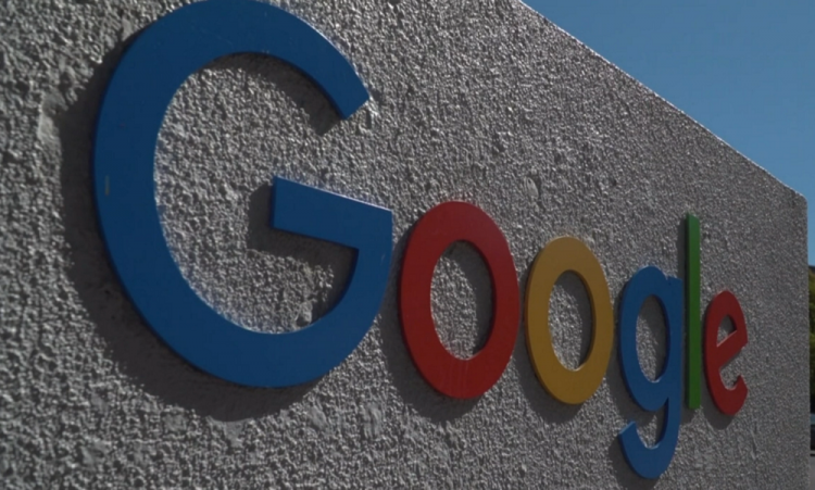 # Bilionário compra a propriedade do Google Chrome por mais de US bilhões! Consequências para o futuro da internet?