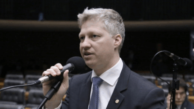 Van Hattem Chocante: PF Acusada de Criminalizar Defesa de Filipe Martins e Chantagear Mendonça; Veja a Reportagem Exclusiva em Vídeo