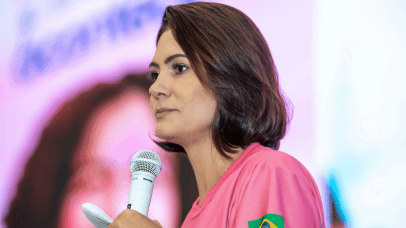 Michelle Bolsonaro explode em raiva: perseguição ao Jair chegou ao limite!