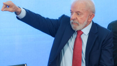 Lula e STF em Aliança Explícita: Redução de Pena Substitui Anistia em Movimento que Abala o Sistema Legal Brasileiro