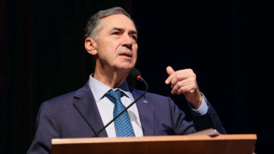 Barroso adverte: Decisão do STF sobre sanções dos EUA pode desencadear crise histórica e impacto bilionário no país