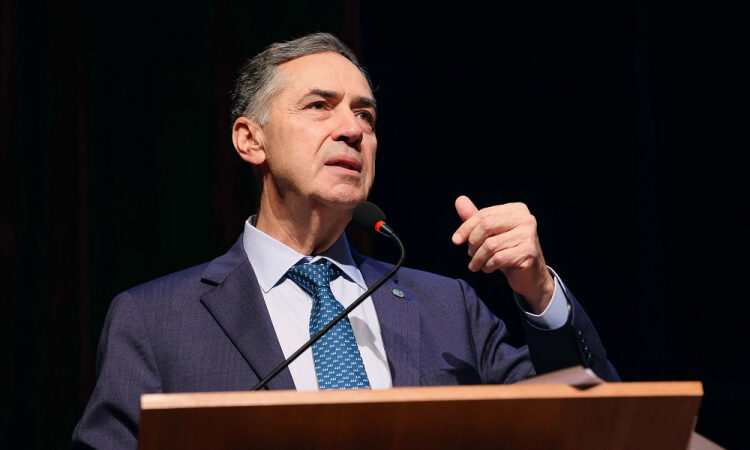 Barroso adverte: Decisão do STF sobre sanções dos EUA pode desencadear crise histórica e impacto bilionário no país