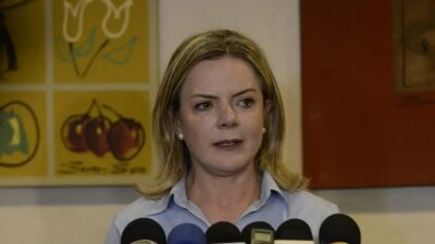 Reunião secreta de Gleisi com ministros: Congresso pode mudar tudo amanhã