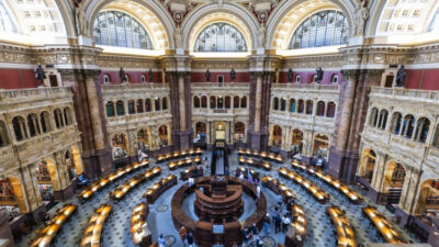 Senado dos EUA em choque: Última tentativa para evitar paralisação do governo fracassa e crise iminente ameaça milhões