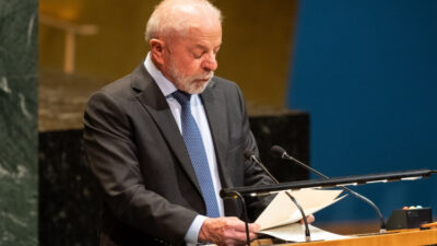 Lula vs. Trump: Soberania e Democracia Brasileiras em Choque em Encontro Sob Alta Tensão