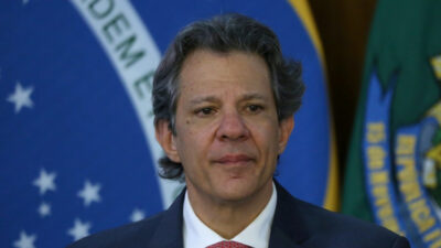Haddad Abre Mão de Viagem aos EUA em Meio à Votação Crucial que Define Futuro da Isenção do Imposto de Renda