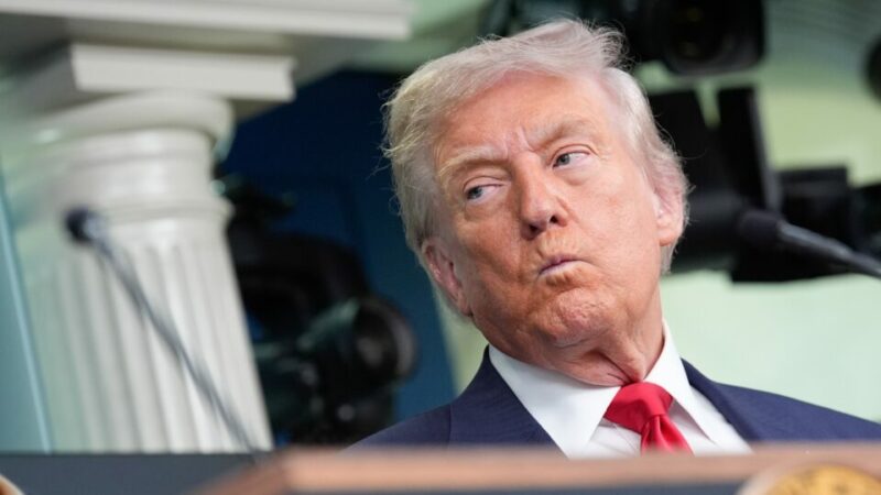 Último Aviso de Trump ao Hamas: Ultimato Explosivo nas Redes Sociais Pode Mudar o Cenário Global em Minutos