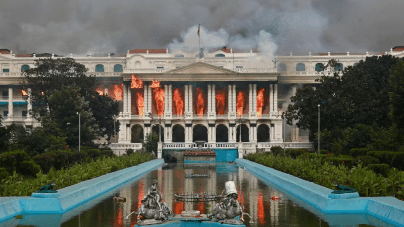 Nepal em guerra: manifestantes invadem, incendeiam palácios e destroem tudo em chamas milionárias