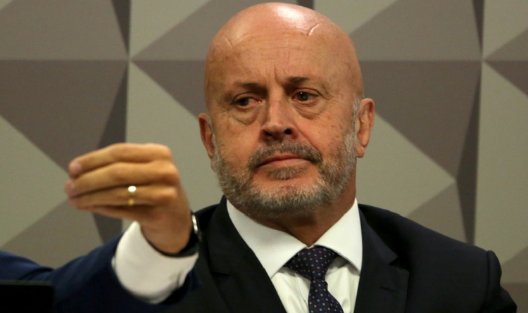 Careca do INSS é flagrado em mentira explosiva após negar vínculo com governo; relator desmascara treta. Confira o vídeo!