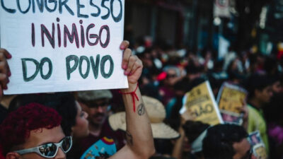 Aliados de Lula em alerta máximo: Protestos contra anistia e PEC da Blindagem disparam tensão no Congresso e acendem guerra política