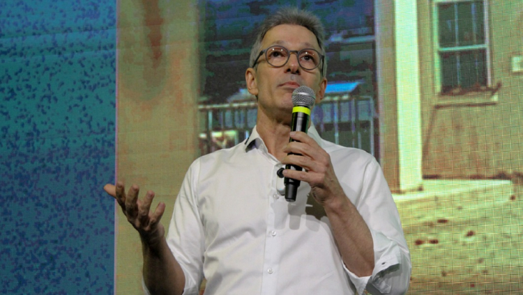 Zema rejeita vice de Tarcísio e promete indultar Bolsonaro imediatamente: revelação choca cenário político brasileiro