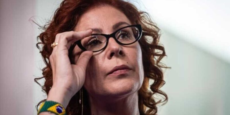 Carla Zambelli é condenada pela Justiça a pagar multa pesada para Vera Magalhães em caso explosivo