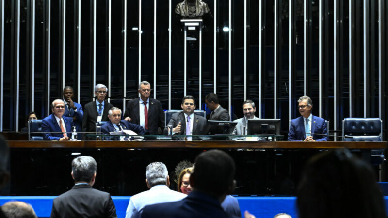 Senado aprova rombo bilionário de R$ 5 bilhões para Forças Armadas fora do teto de gastos; confira como cada senador votou na polêmica decisão