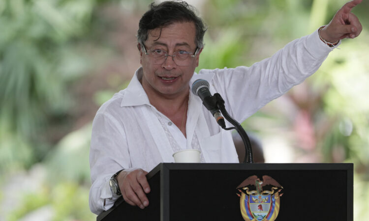 Colômbia faz reviravolta e mantém parceria secreta de inteligência com EUA após pressão internacional