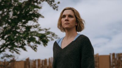 Impactante: 3º episódio de Pluribus usa Admirável Mundo Novo para debate explosivo  
Pluribus 3º episódio: polêmica inspirada em Admirável Mundo Novo saca discussão forte  
Sensação: 3º episódio de Pluribus confronta Admirável Mundo Novo em choque de ideias  
Pluribus dispara: 3º episódio pega o melhor de Admirável Mundo Novo em debate contundente  
Admirável Mundo Novo invade Pluribus: 3º episódio acelera polêmica impactante  
Pluribus 3º ep: Revolução! Debate com Admirável Mundo Novo fere em cheio  
Choque teórico: 3º episódio de Pluribus pega fogo com Admirável Mundo Novo  
Pluribus 3º ep: Admirável Mundo Novo como arma em debate incendiário  
Atenção! Pluribus 3º ep usa Admirável Mundo Novo para explodir discussão  
Pluribus 3º ep: Inspirado em Admirável Mundo Novo, debate arrasa limites