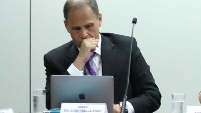 STF: Fachin NEGADO análise de suspeição de Moraes! Decisão espinhosa gera polêmica e acusações de vingança contra Tagliaferro