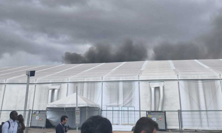 Incêndio Devasta Pavilhões na COP30: Desastre Ambiental Choca o Mundo