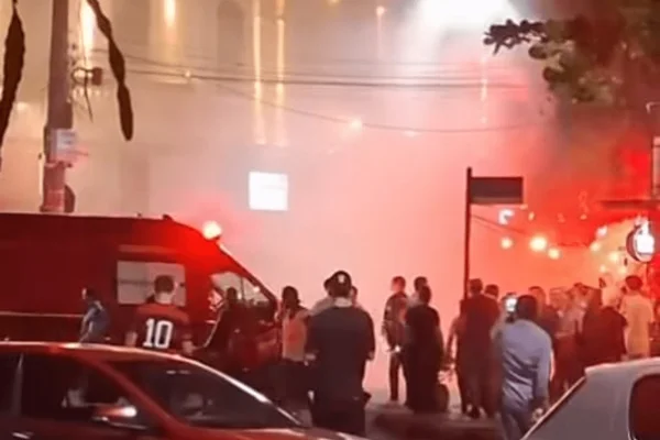Restaurante de Dua Lipa no Rio é destruído por incêndio