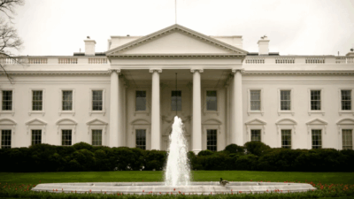 MINISTRO DE LULA VIAJA À CASA BRANCA EM VIAGEM SECRETA: Governo tenta esconder o quê?