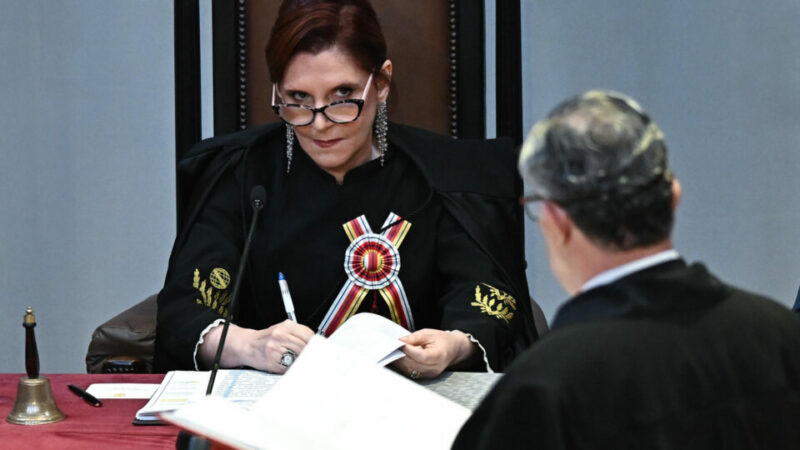 Desafio Eleitoral no Rio: Castro e Lula Trava guerra de seguranca a poucos meses das prefeituras