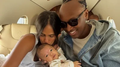 Thiaguinho e Carol Peixinho exibem rosto do filho em fotos exclusivas