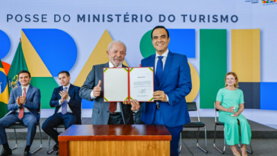 Lula empossa Gustavo Feliciano: novo ministro revoluciona o Turismo com investimentos de $!