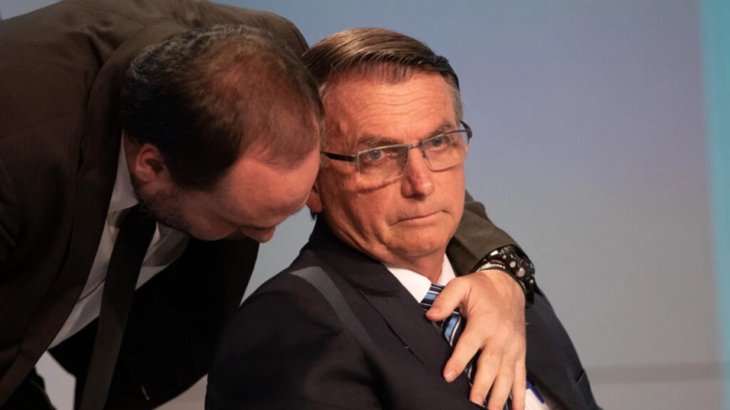 Carlos Bolsonaro em fúria: Solta de acusada do PCC foi 'tudo coincidência'?