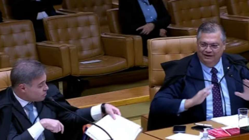 STF em meio a tormenta devolve mandato a deputado ligado a corrupção enquanto persegue Zambelli