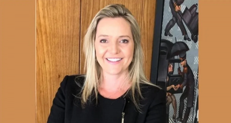 PF FAZ BUSCAS SURPREENDENTES CONTRA ASSESSORA DE ARTHUR LIRA: ESCÂNDALO DE GRILAGEM DE EMENDAS EXPLODE NA CÂMARA