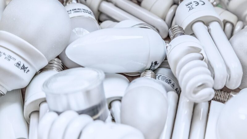 Métodos Eficazes para Economizar em Contas Domésticas