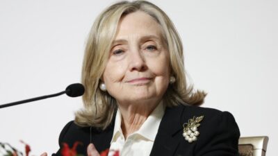 BOMBA: Hillary Clinton é SURPREENDIDA no Congresso e Desmente Vínculo com Epstein, Ataca Trump com Fogo Cruzado