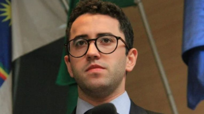 VEREADOR JOVEM DO RECIFE EXPÕE ESCÂNDALO: DESTRÓI REPUTAÇÃO DO PREFEITO E REVELA GRANDE FRAUDE