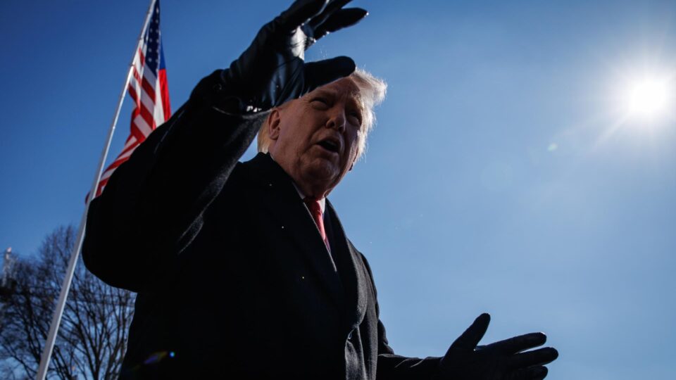 TENSÃO EXPLODE: Trump despacha maior porta-aviões do mundo para Oriente Médio em movimento estratégico contra o Irã