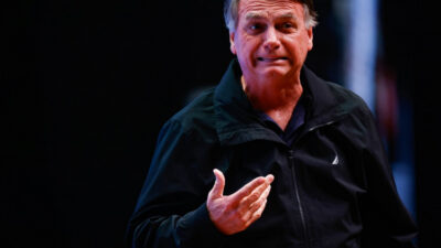 Bolsonaro na UTI: médico confirma estado grave e sem previsão de alta