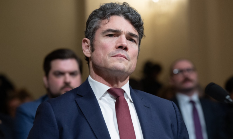 CHOQUE: Diretor de Contraterrorismo dos EUA explode contra guerra no Irã e renuncia!