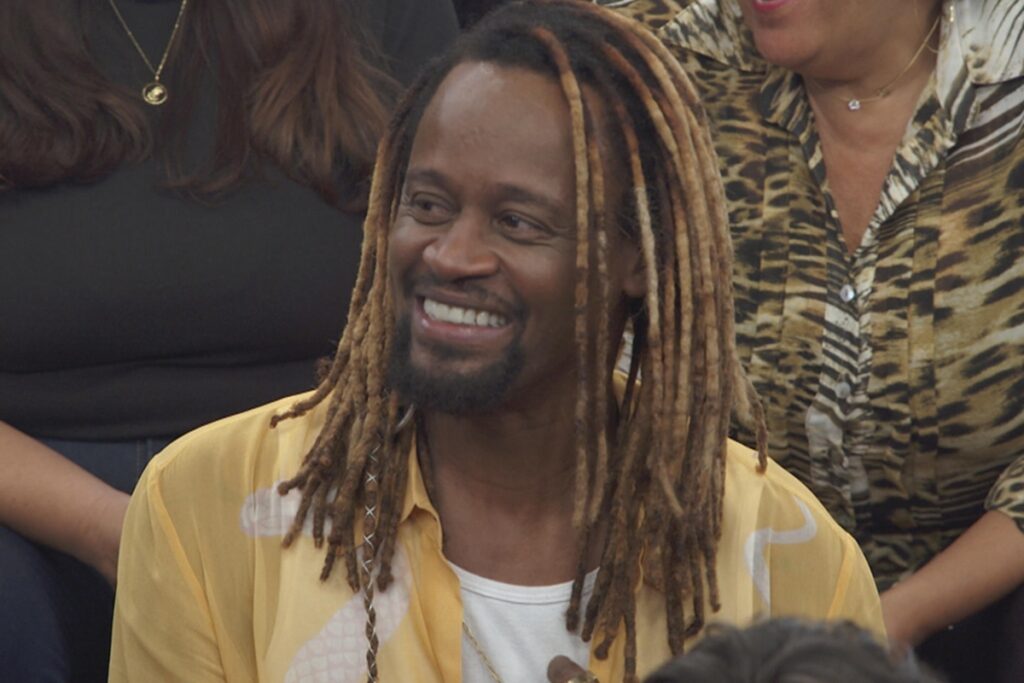 Grave acidente envolvendo Toni Garrido no RJ deixa agente ferido