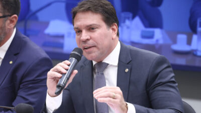 Em Desastre nos EUA: Alexandre Ramagem é preso pelo ICE após parada de trânsito!