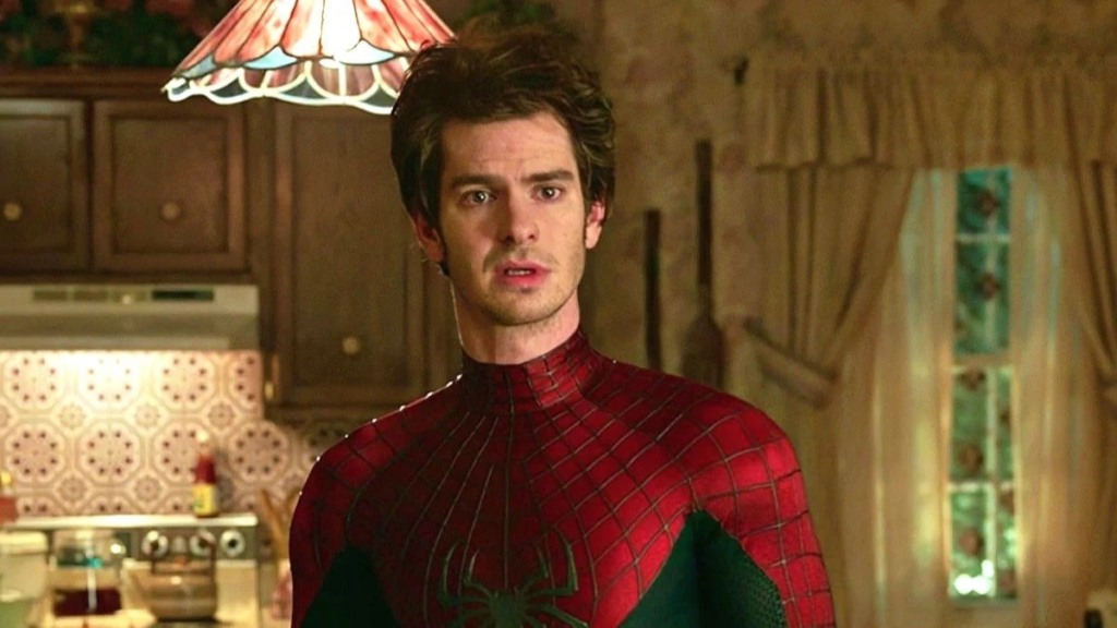 Criador de Invencível acerta Homem-Aranha: filme é lixo absoluto