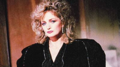 Emergência! Últimas atualizações sobre a saúde de Bonnie Tyler após internação. Veja!
