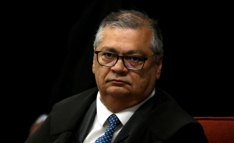 BOMBA: Dino abre novo inquérito para desvio de emendas do filme de Bolsonaro