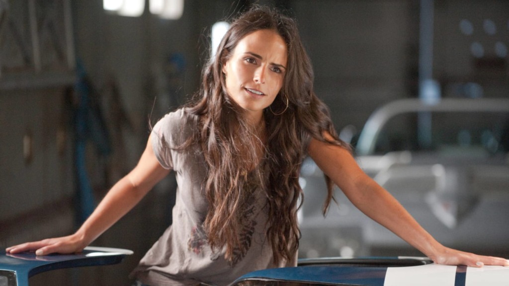 Jordana Brewster revela projeto autoral de cinema em português exclusivo para o Brasil