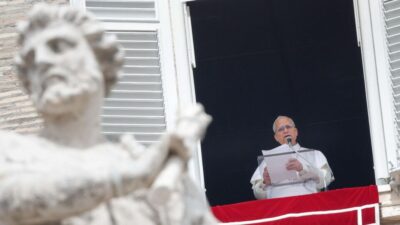 PADRE ESCOLHIDO PELO PAPA DESISTE DE BISPO EM DECISÃO QUE ABALA O VATICANO