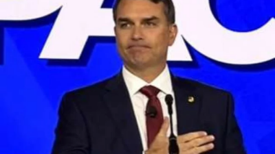 Ex-presidente da República surpreende e declara voto em Flávio Bolsonaro no 2º turno veja o vídeo